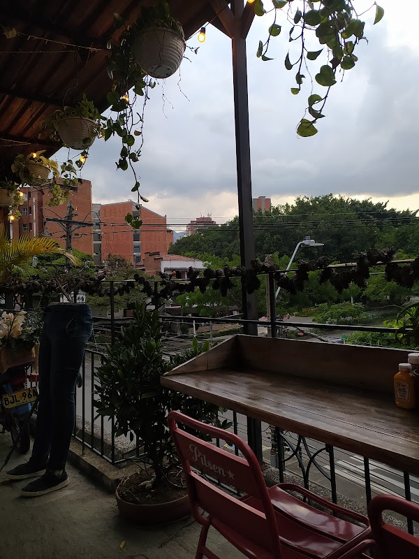 Fidelina - Primer parque Laureles