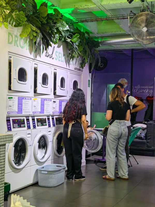 Lavato Laundry-Coffee-Bar