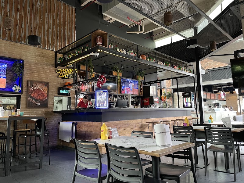 Sport Wings - Food & Drink - Viva Envigado