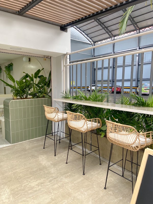 Pausa Coffee & Brunch