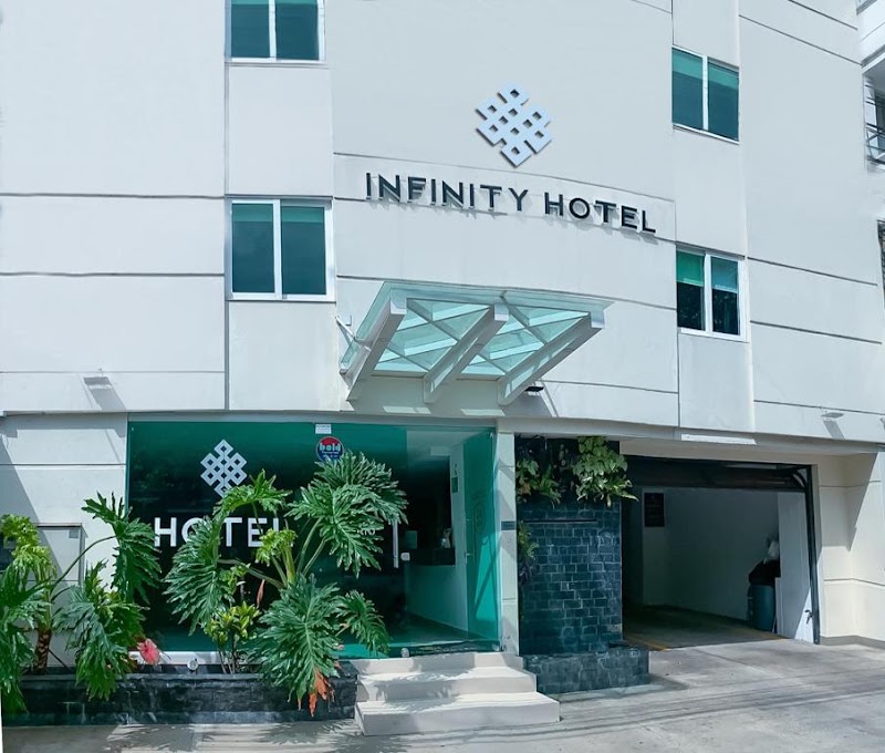 Hotel Infinity