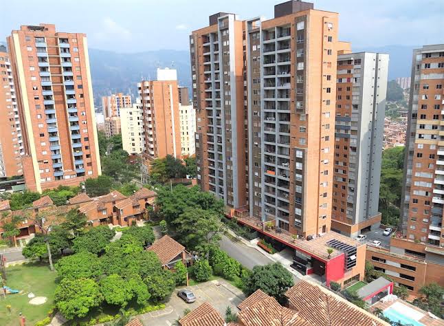 Where to Stay in Medellín: Choosing the Right Neighborhood for Your Experience