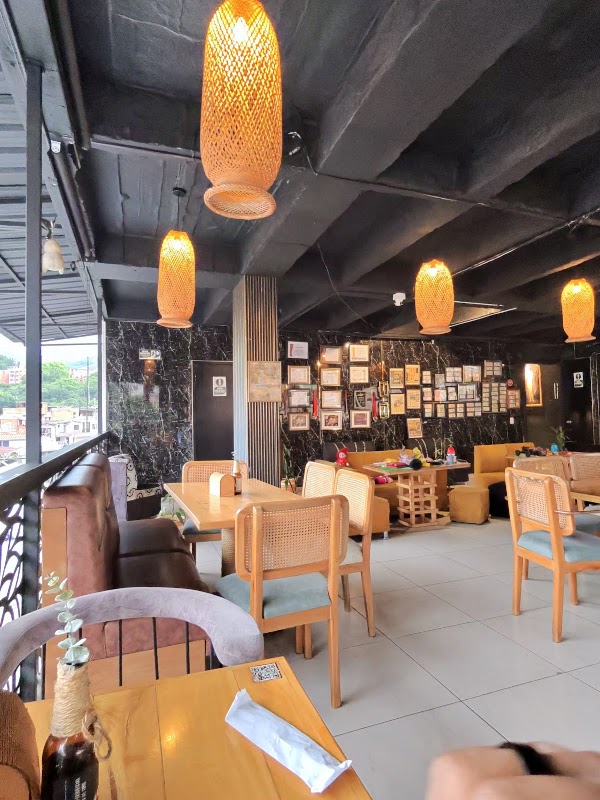 La Casa Humo & Grill