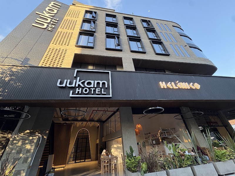 Hotel Uukam