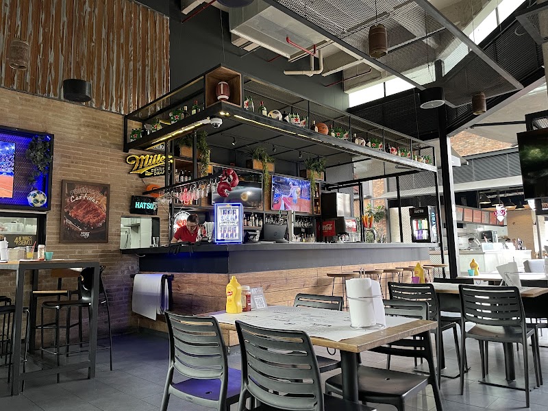 Sport Wings - Food & Drink - Viva Envigado